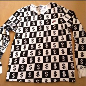 Nike Tee Money Dollar Sign print long sleeve t-shirt. Burgundy Nike embroidered